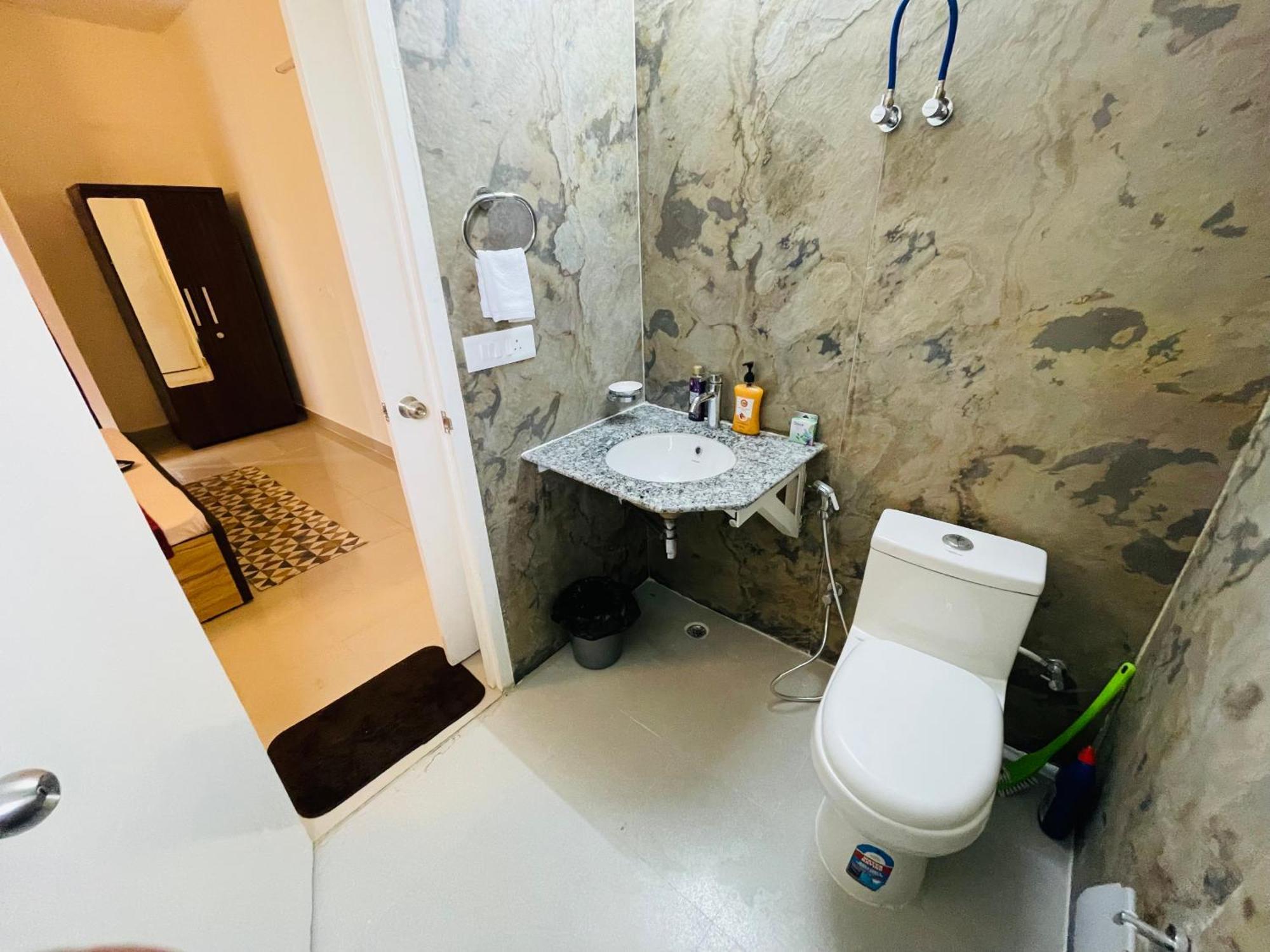 Apartment Achyutam Homes *